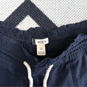 Roxy Oceanside Linen Blend Flare Beach Pants in Black Small thumbnail 14