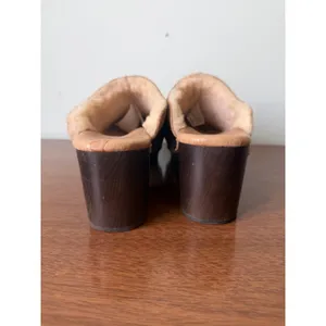 Ugg 7 Womens Chestnut Suede Leather Sherpa Lined Studded Slip On Mule Clog thumbnail 3