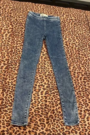 Hollister Jeggings thumbnail 1