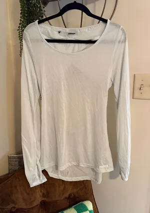 Women’s Gymshark Long Sleeve Top thumbnail 1
