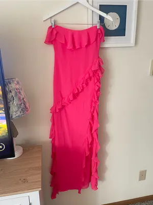 House of CB Sarina Ruffle Maxi Dress in Fuchsia Pink Size Small thumbnail 5