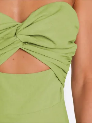 Twist Front Strapless Sweetheart Neckline Midi Dresses for Women Smocked dress thumbnail 3