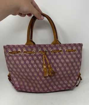 vintage dooney and bourke pink DB signature shoulder bag WEAR TO CORNERS , Y2K thumbnail 1