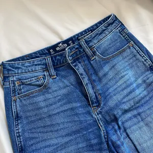 Ultra High Rise Mom Jeans thumbnail 3