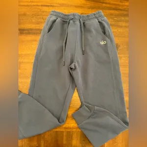 Alo Yoga Sweatpants Joggers Women’s XS Blue thumbnail 1