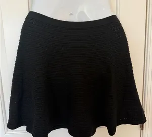 Theory Rortie Prosecco Textured Knit Flared Skirt Black Size S/P thumbnail 1
