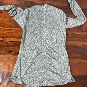 Zella Womens Grey White Abstract Mesh Long Sleeve Ruched Back Active Top‎ Size S thumbnail 5
