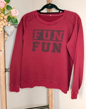 Sunrise E Company SRL Burgundy FUN FUN Graphic Sweatshirt Moto Shoulder Large thumbnail 1