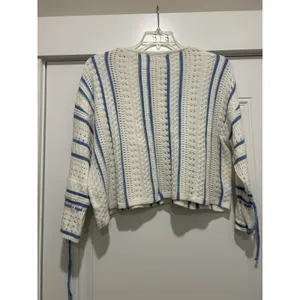 White Blue Striped lightweight Sweater Size Large Open Nautical Beach Game Day thumbnail 4