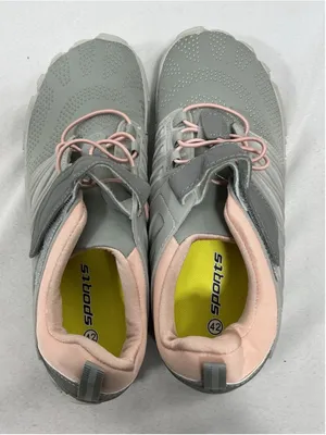 Womans New Sports Gray Running Barefoot Sneakers Size 10.5 Pink Laces thumbnail 4