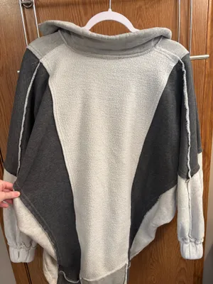 Aemi + Co Grey OverSized Sweatshirt Gray thumbnail 5