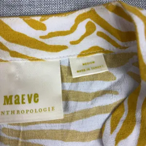 Maeve By Anthropologie Tunic Blouse Womens M Yellow Animal Print V-Neck Dolman thumbnail 3
