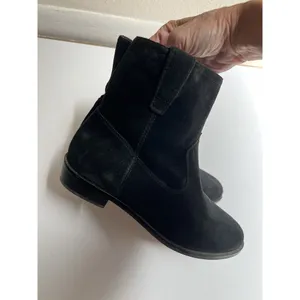 Rebecca Minkoff Black‎ Suede Western Pull On Chasidy Boot/ Booties Size 6M thumbnail 4