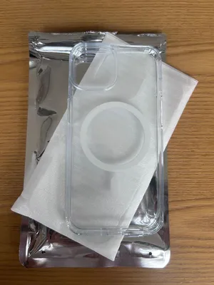 iPhone 13 Clear MagSafe Case thumbnail 1