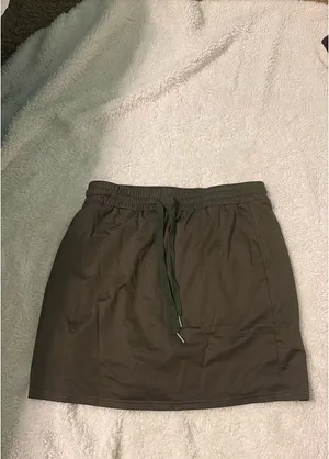 Amazon green/brown set thumbnail 3