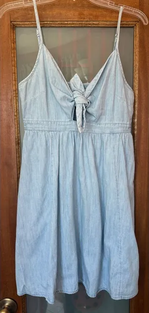 Old Navy Women 100% Cotton Chambray Denim Spaghetti Adj Strap Summer Dress thumbnail 1