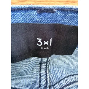 3x1 High‎ Rise Distressed Denim Shorts Button Fly Zac Light Wash Size 26 thumbnail 4