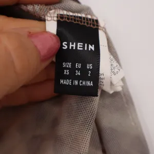 SHEIN Tube Top Womens XS Leopard Print Twist Front Handkerchief Hem Brown Exc thumbnail 2