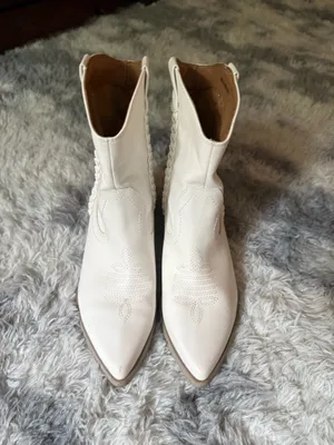 White Cowboy Boots Size 9 thumbnail 2