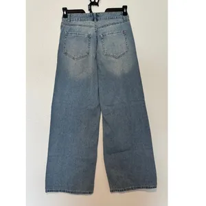 Refuge Denim NWT Jr's Size 0 Super Baggy Low Rise Light Wash Wide Leg Blue Jeans thumbnail 2