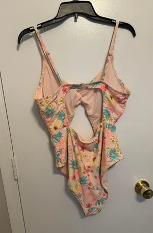 Celebrity Pink Ruched V-Neck One Piece Swimsuit Size XL thumbnail 3
