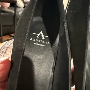 Aquatalia Black Embellished Rhinestone Pointed Toe Pumps Wedding Guest Shoes thumbnail 7