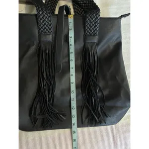 Lionel Handbag Fringe Braided Handles Zip Close Logo Large Compartment‎ thumbnail 8