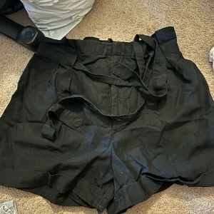 Club Monaco high‎ waist shorts 6 thumbnail 1