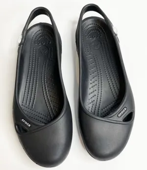 Croc’s Olivia Black Slingback Flats Women’s Size 9 thumbnail 1