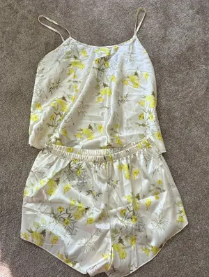 Pajama Set Size L thumbnail 1