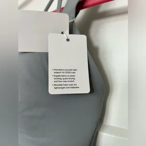 Lululemon Like a Cloud size 4 bra thumbnail 5