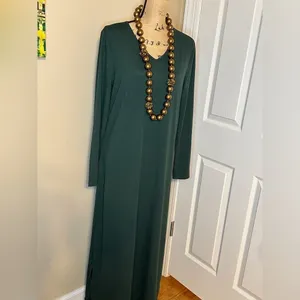 FULL SLEEVE EMERALD GREEN SLIP DRESS SIZE M (necklace sold separately) thumbnail 4