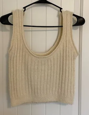 NWOT | Lulus women’s knitted sweater‎ tank — large thumbnail 1