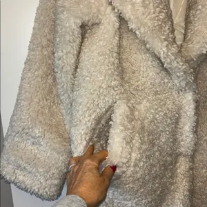 Abercrombie & Fitcb Mob Wife Teddy Coat Size XS thumbnail 3