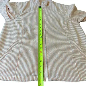 Women’s Orvis Peach White Zip Front Seersucker Jacket thumbnail 7