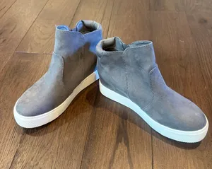 Universal Thread Women's Cindy Wedge Sneakers Size 6.5 - C54-103 thumbnail 1