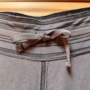 NWT ALO Yoga Pants Granite/Gray Wide Leg Bamboo Joggers Sweatpants Loungewear XL thumbnail 5