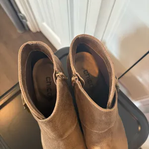 Chico’s Bronze Heeled Ankle‎ Boots Size 9.5 thumbnail 7