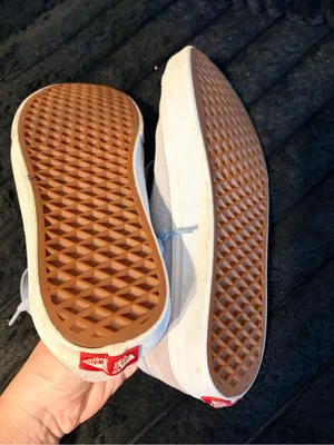 Vans Suede Low-Top Sneakers in Light Beige with Black Accent thumbnail 6