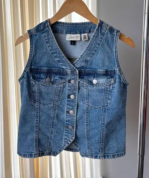 Universal Thread Denim Vest XS Blue Button Front Boho Western Coastal Cowgirl thumbnail 1