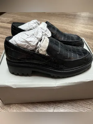Everlane The Lug Loafer in Black Crocodile Size 6.5 thumbnail 2