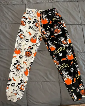 Disney Mickey Mouse Women's Halloween Joggers Fleece Pajama Pants 4-6 Small 3629 thumbnail 1