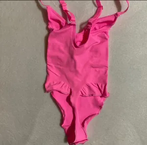 SKIMS PINK Sculpting Thong Bodysuit XS thumbnail 5