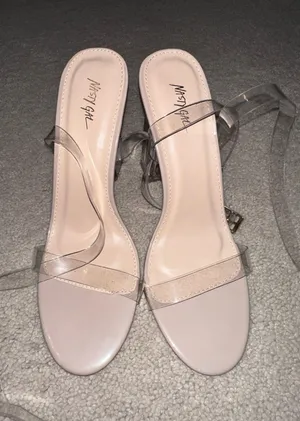 Clear Heels thumbnail 2