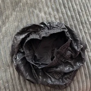 Lululemon Hotty Hot Short II *2.5" Manifesto thumbnail 7