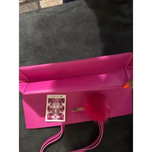Vince Camuto Ciao Fuchsia Pink Tote Bag Large Faux Leather Floral Pom Pom‎ NWT thumbnail 2