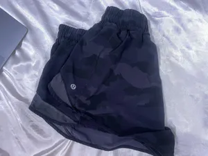 Lululemon Shorts thumbnail 2