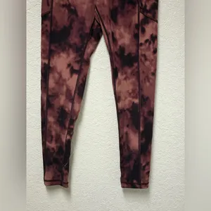 NWT VICTORIA'S SECRET Tie-Dye Incredible Essential 7/8 Leggings Size 6 thumbnail 6
