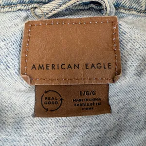 American Eagle Women's Large Light Wash Distressed Denim Jacket Button Front thumbnail 3
