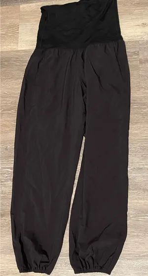 Lululemon Joggers thumbnail 1